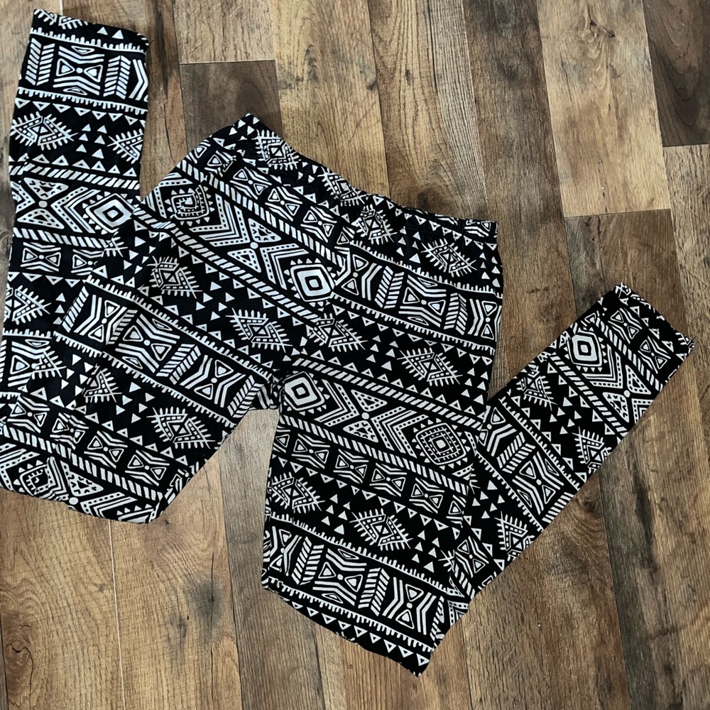 Black and White Leggings